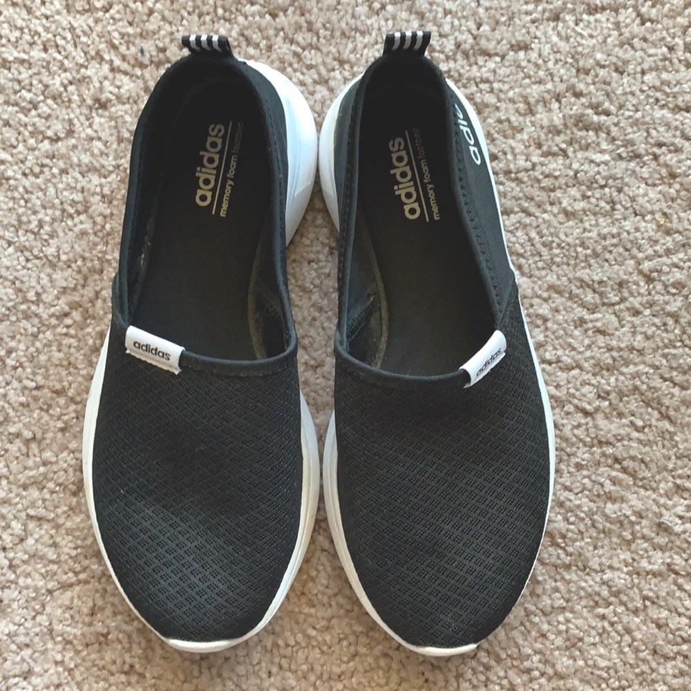 Adidas Women's cloudfoam  Lite Racer Slip-On Running Shoes black, Size 7